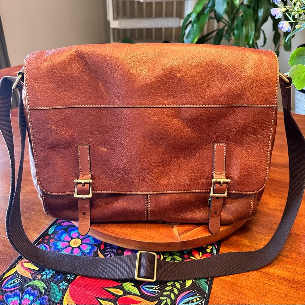 Fossil Tan Leather Messenger Bag